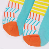 Mädchensocken mit grafischem Muster