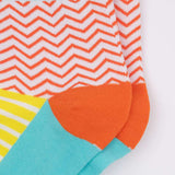 Mädchensocken mit grafischem Muster
