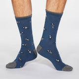 Thought Herrensocken Bambus Muster Sneaker blau